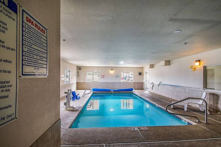 Pool 19 of 32